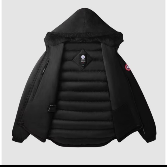 Gently loved Canada Goose Men’s Medium - Picture 3 of 12